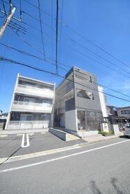 クレイノＩＴＵＫＩ 3階建