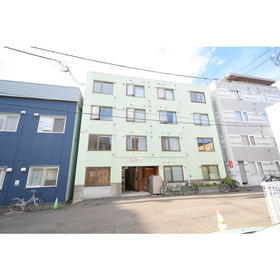 北海道札幌市中央区南六条西１１ 4階建 築35年8ヶ月