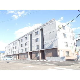 北海道札幌市白石区菊水八条１ 4階建 築8年5ヶ月