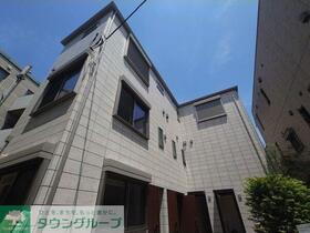 東京都港区西麻布３ 賃貸アパート