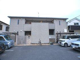 神奈川県藤沢市片瀬海岸３ 2階建 築18年5ヶ月