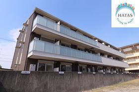 愛知県刈谷市中山町５ 3階建 築1年未満