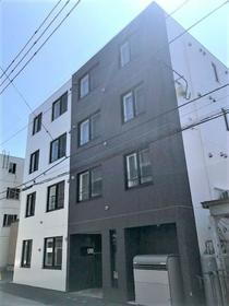 北海道札幌市中央区南五条西１１ 4階建 築3年11ヶ月
