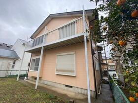 千葉県成田市本城 2階建