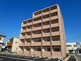 サンルミエール 6階建