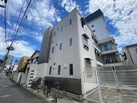 東京都中野区本町３ 3階建 築9年4ヶ月