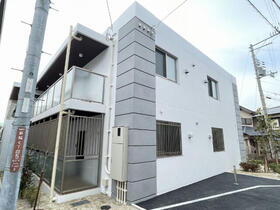 ペンキンズマンション箕面新稲 2階建
