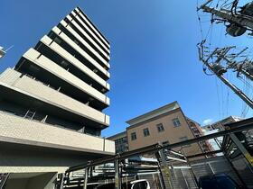 兵庫県神戸市長田区北町１ 10階建
