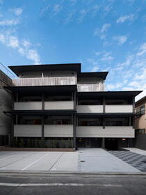 京都府京都市上京区四番町 4階建 築10年3ヶ月