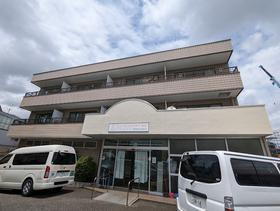 神奈川県綾瀬市小園 3階建 築33年10ヶ月