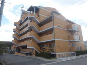 兵庫県姫路市東山 5階建 築39年5ヶ月