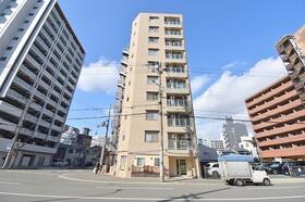 ベルグランデ新大阪 10階建