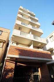 東京都世田谷区南烏山３ 8階建