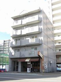 北海道札幌市東区北十三条東２ 5階建 築33年9ヶ月