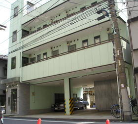 東京都北区田端新町１ 3階建 築22年7ヶ月