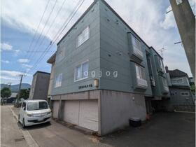 プラタナスハイム 3階建