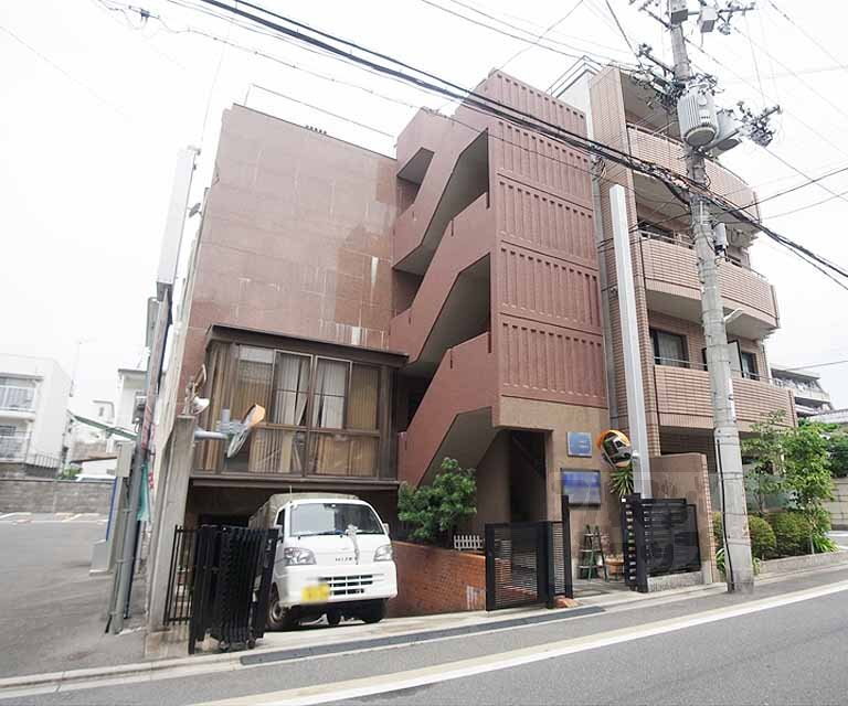 ヴィラ本間ＩＩ