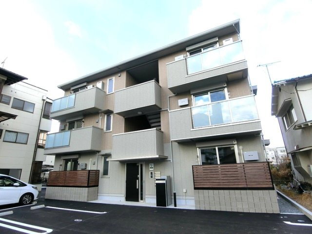 ファミールＪ