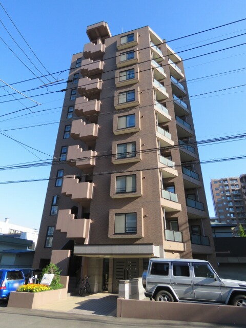 ファミール円山北３条