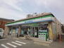 ｆｌｅｕｖｅ　Ｂ（フルーヴＢ） ファミリーマート中川松葉町店（コンビニ）まで259m