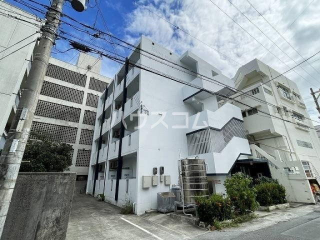 メゾンIZUMI-TUBOYA 牧志駅 1K 賃貸(賃貸マンション・アパート)