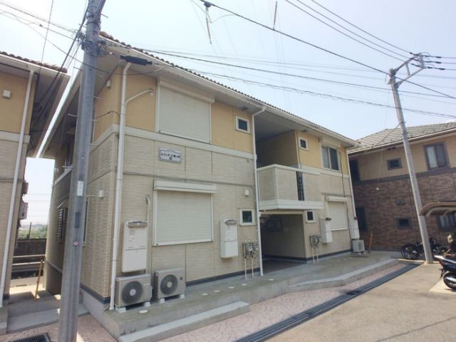 レフィナード鶴ヶ峰　ＩＩＩ