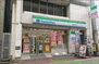 ファミリーマート神田駅北店（コンビニ）まで190m