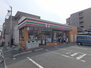 コテージクレハ セブンイレブン　満寿美町店（コンビニ）まで563m