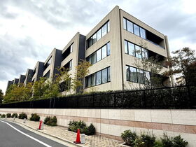 フォレセーヌ渋谷富ヶ谷 代々木公園駅 2LDK 賃貸(賃貸マンション・アパート)