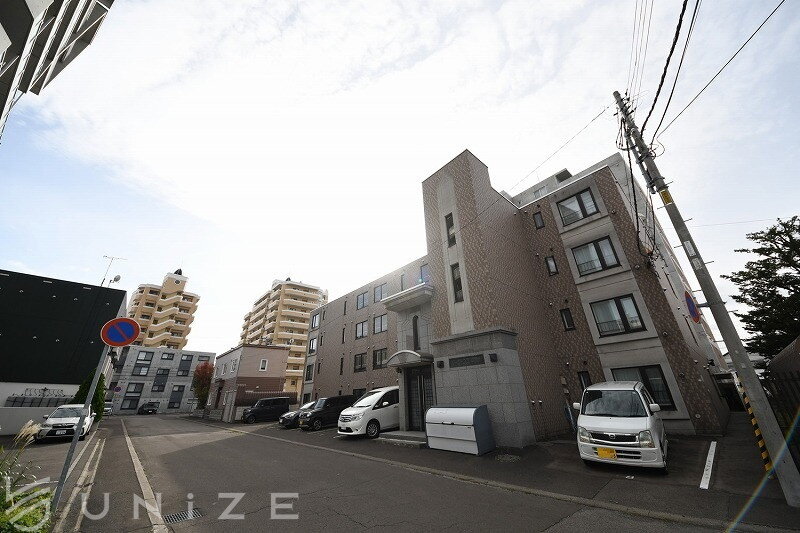 北海道札幌市豊平区平岸一条8 平岸駅 2LDK 賃貸(賃貸マンション・アパート)