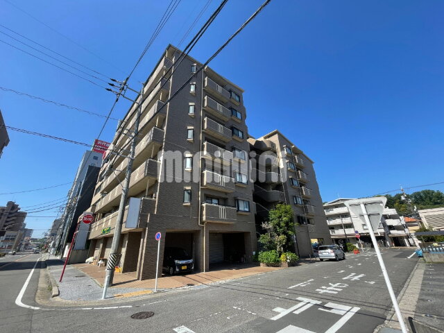 ファミーユＤＡＩＳＨＩＮ