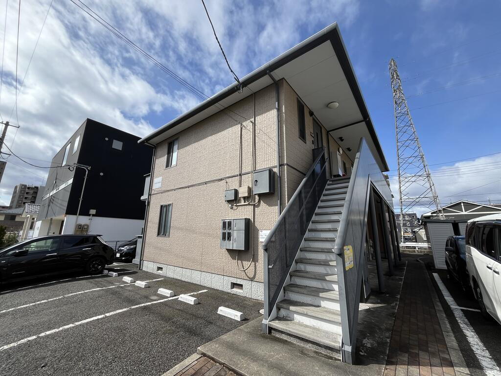 ディアス・パルモA 小鶴新田駅 1LDK 賃貸(賃貸マンション・アパート)