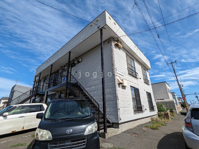 ラテルネ八軒（旧コーポ安武）