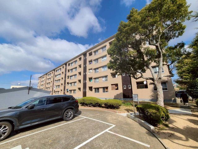 星陵台住宅一号棟 ☆神戸市垂水区　星陵台住宅1号棟☆