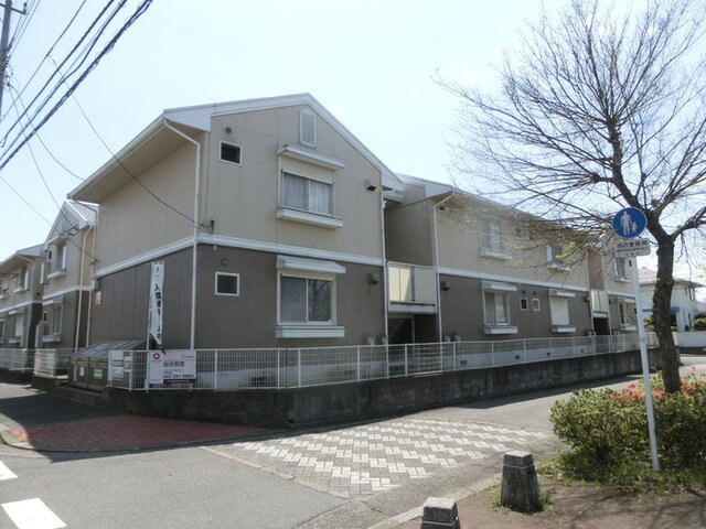 ヴェルメゾンおゆみ野　Ｅ