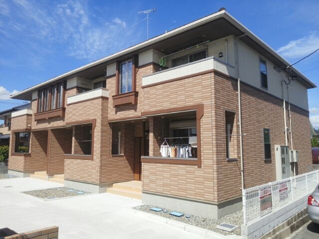 メゾン・ノーブルＩＩＩ