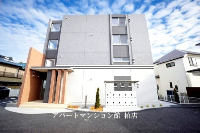 エレガントカーサＩＩＩ