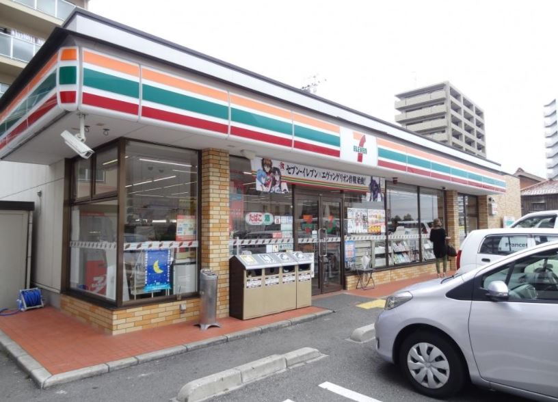 ブロンテ明石 セブンイレブン 明石相生町1丁目店（コンビニ）まで688m