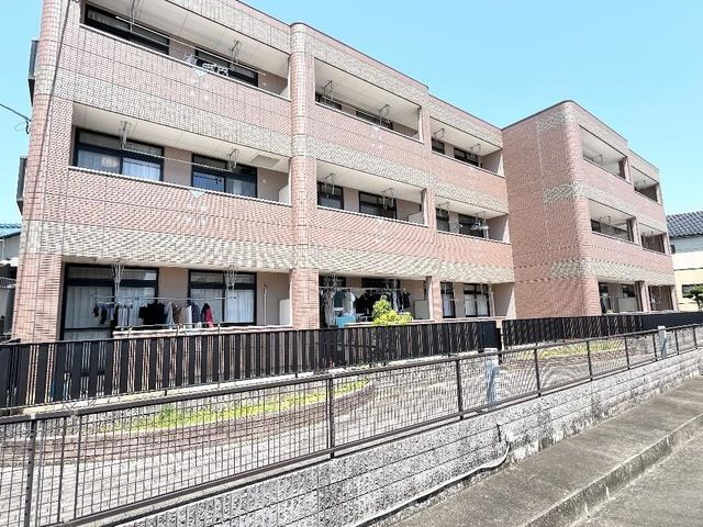 ガーデンハイツ西郷