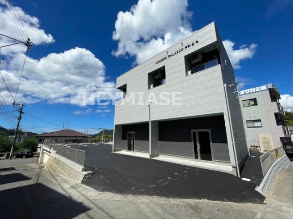 ＭＯＤＥＲＮ　ＰＡＬＡＺＺＯ　戸町　Ｓ．Ｒ