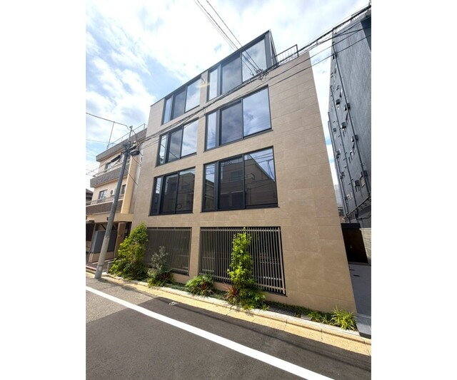 Ｔｈｅ　Ｒｅｓｉｄｅｎｃｅ　Ｉｃｈｉｇａｙａｄａｉｍａｃｈｉ