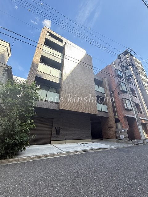 パーシモン浅草 ５階建ての賃貸マンション