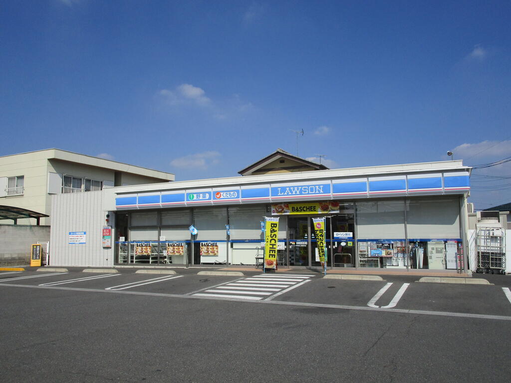 コートルミエール　Ａ ローソン伊勢崎上諏訪町店（コンビニ）まで209m