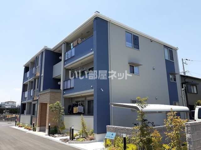 ラ　ヴィータ　リッカ