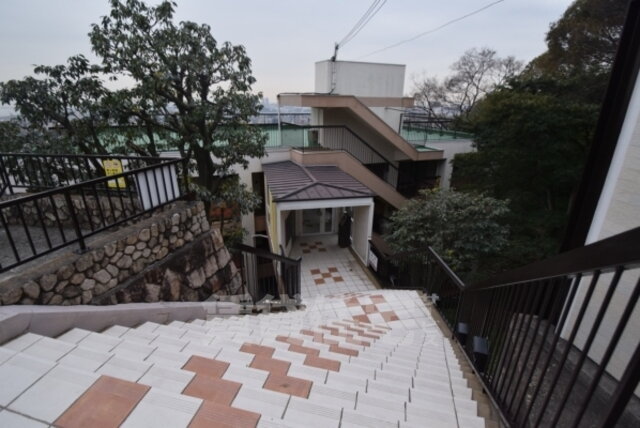 Ｈｉｌｌｓ岡本