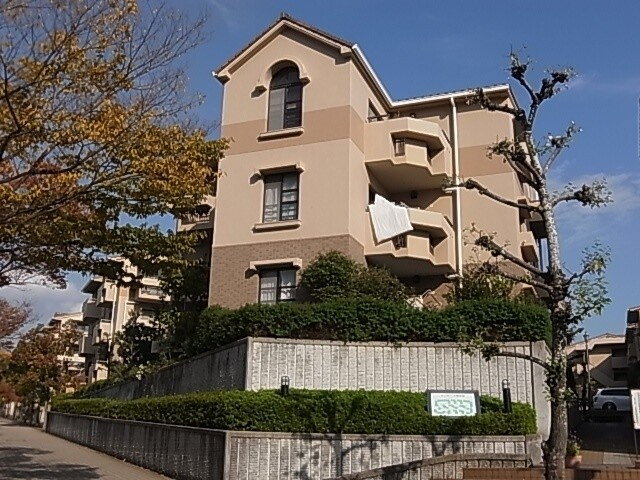 モンセーヌ西神南６号棟 外観写真