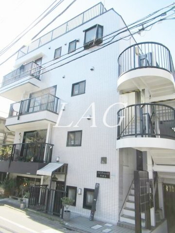 パインヴィレッジ代官山 外観です。