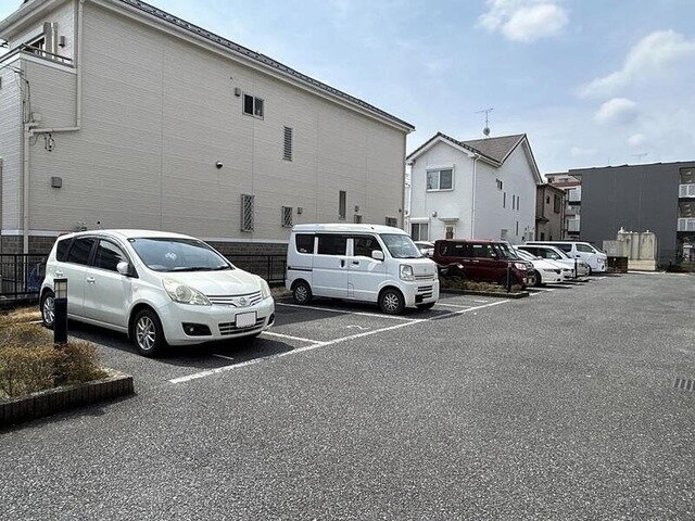レオパレスアドミラブールワタル