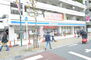 ローソン竹ノ塚駅東店（コンビニ）まで190m