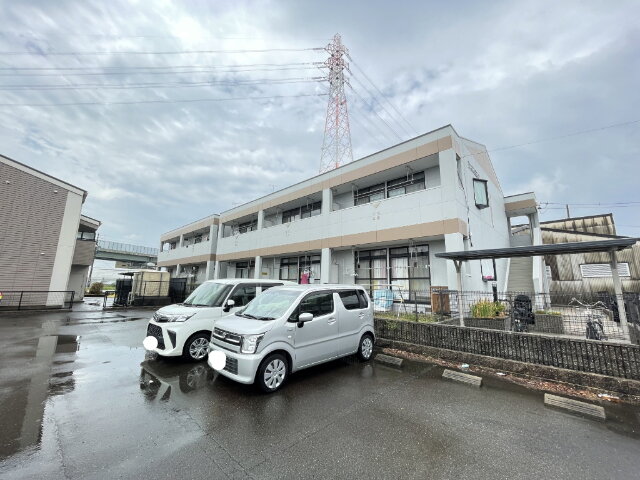 ダイアンサス８２ 外観です